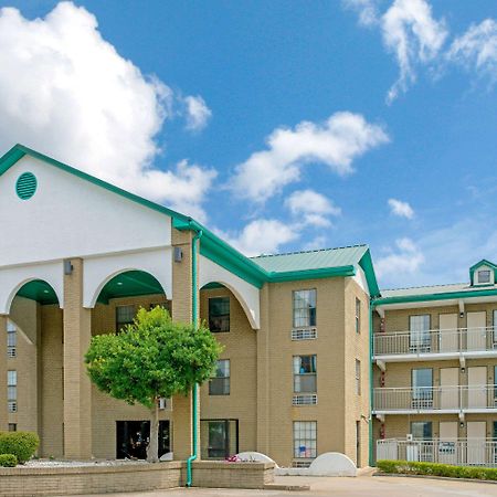 Super 8 By Wyndham Lakeland מראה חיצוני תמונה