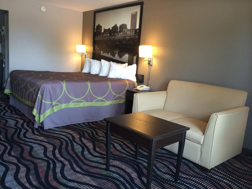 Super 8 By Wyndham Lakeland מראה חיצוני תמונה