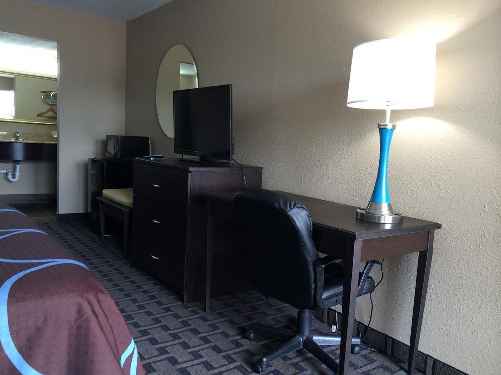 Super 8 By Wyndham Lakeland חדר תמונה