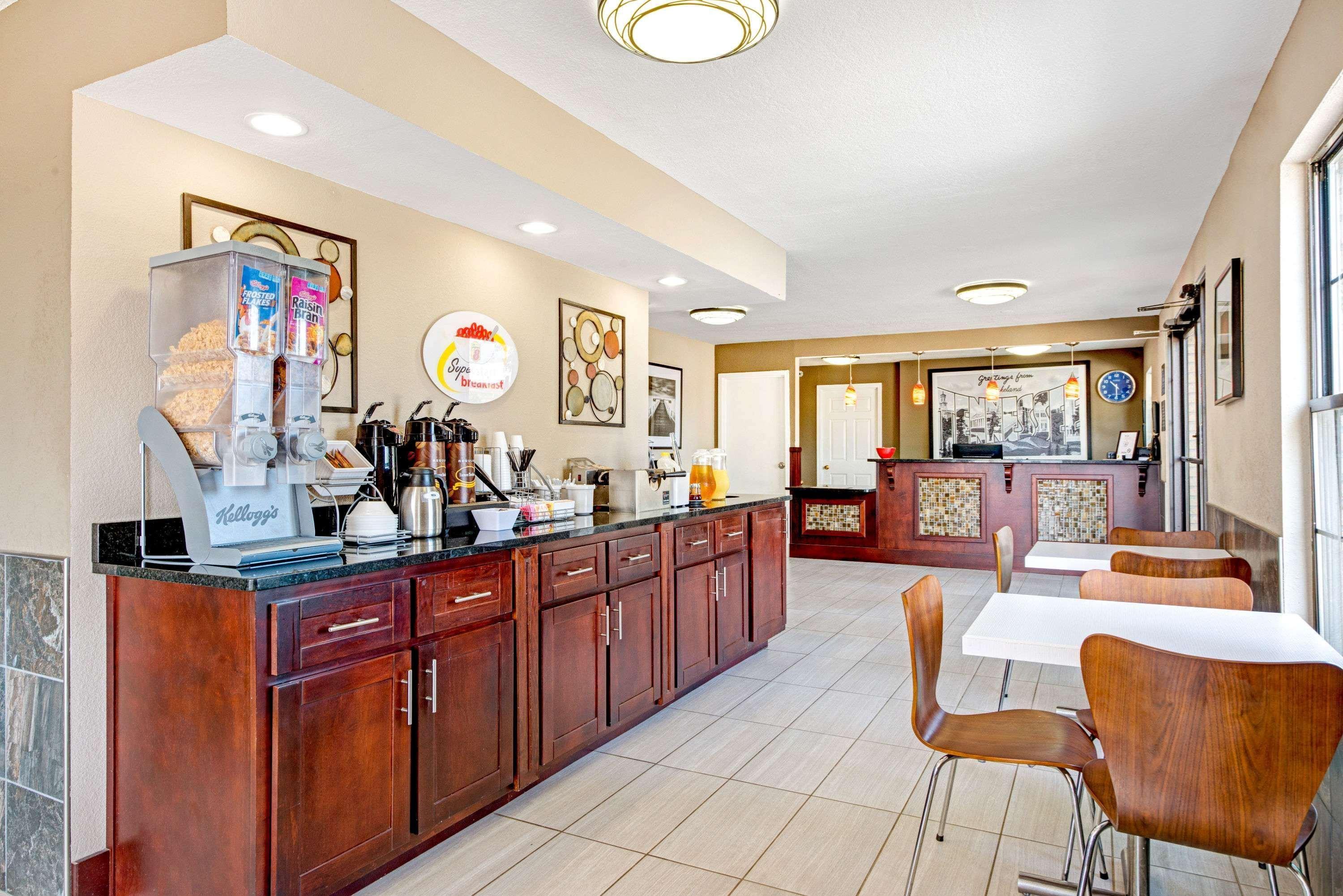 Super 8 By Wyndham Lakeland מראה חיצוני תמונה