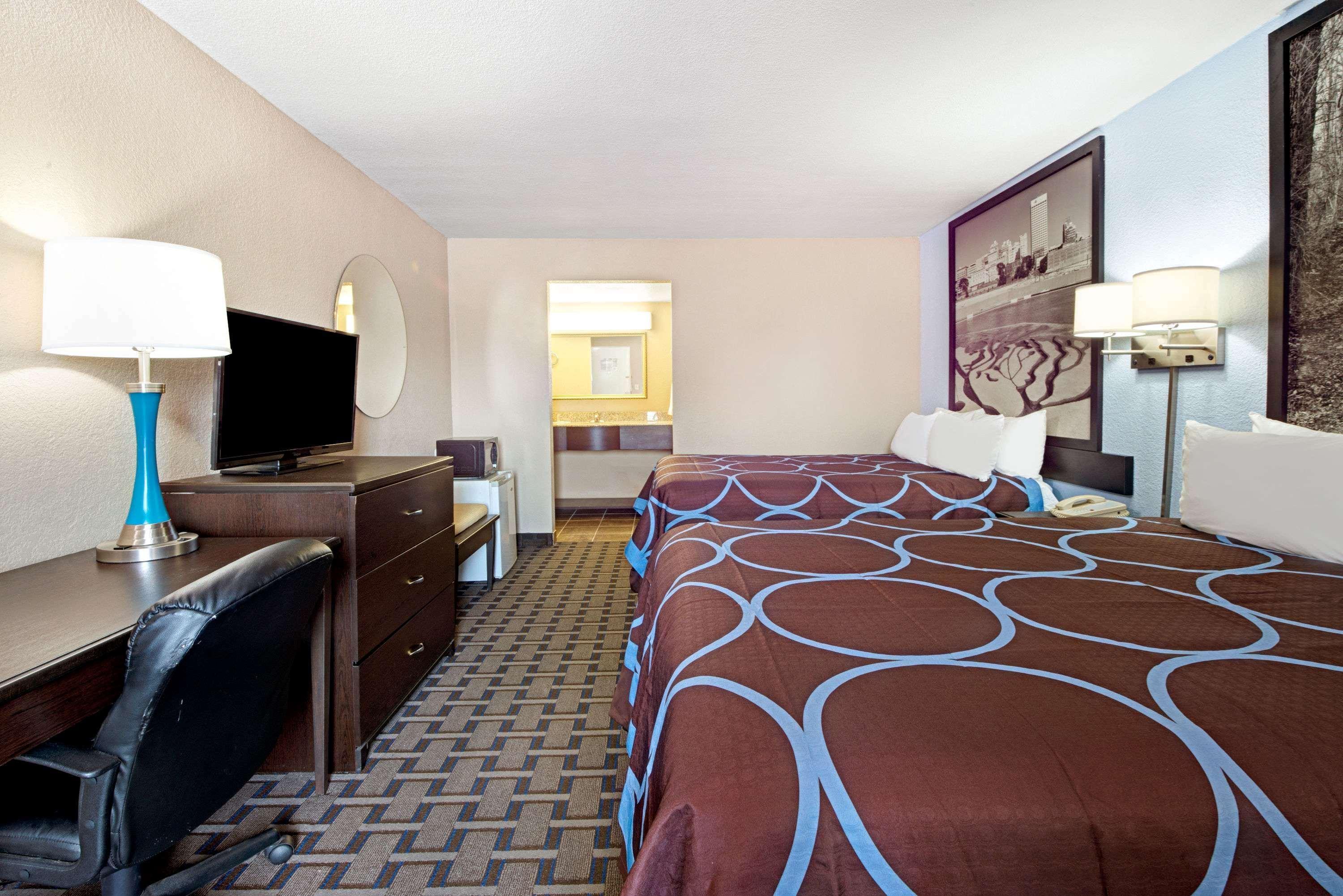 Super 8 By Wyndham Lakeland מראה חיצוני תמונה
