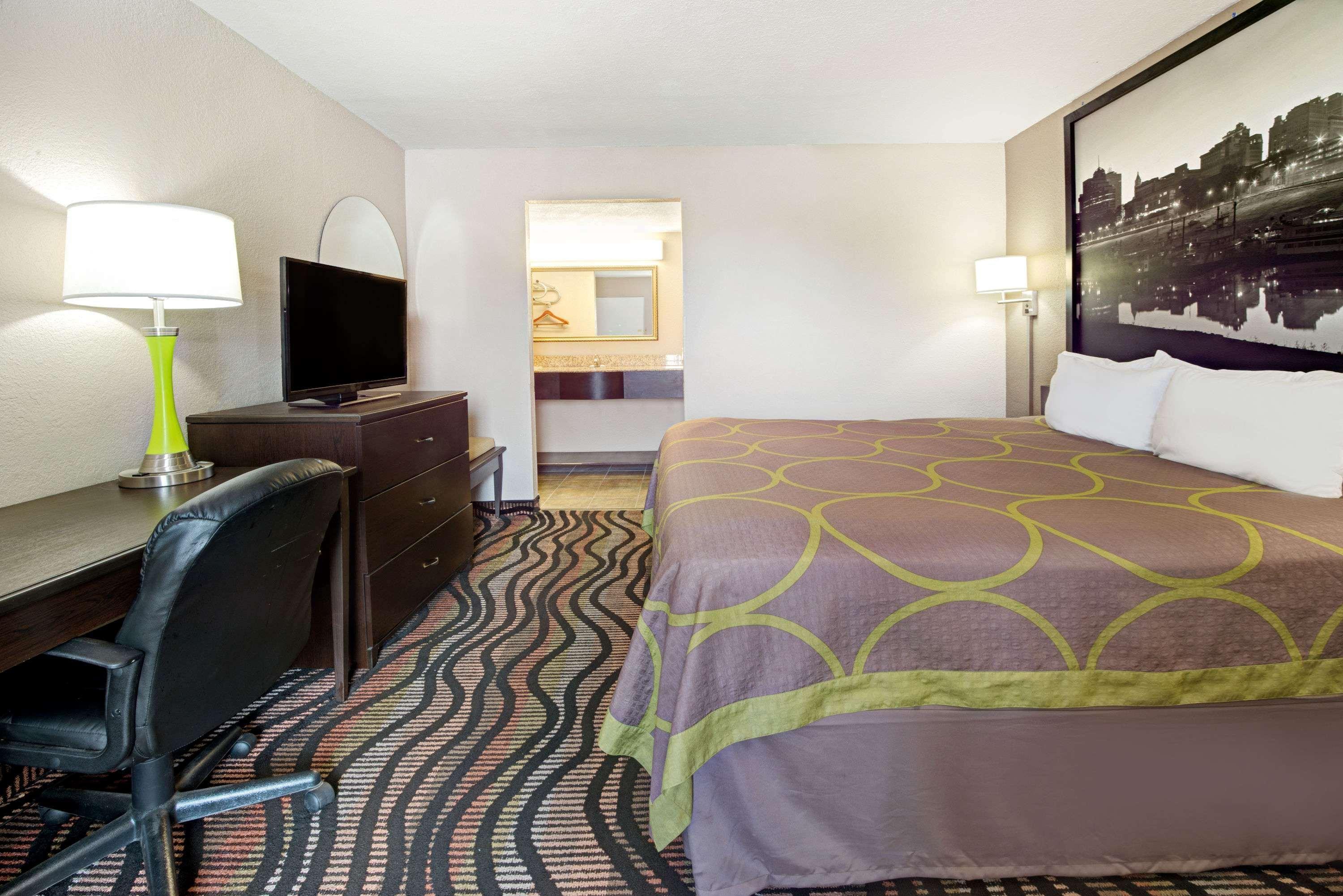 Super 8 By Wyndham Lakeland מראה חיצוני תמונה